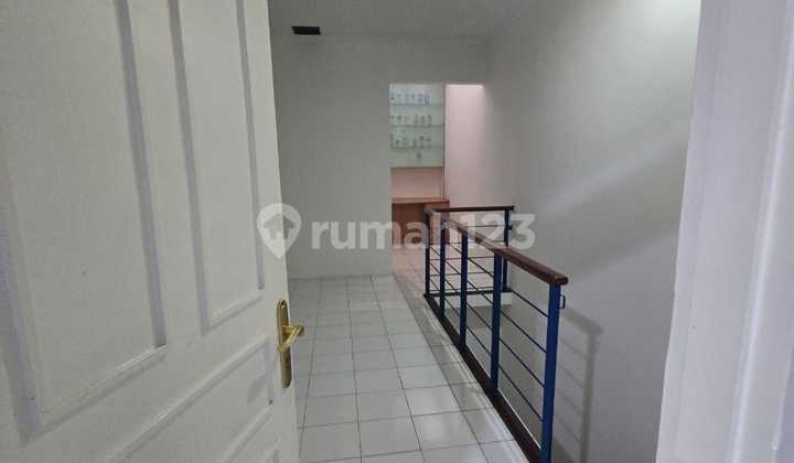 Rumah Rapi Siap Huni Dekat Sekolah 1