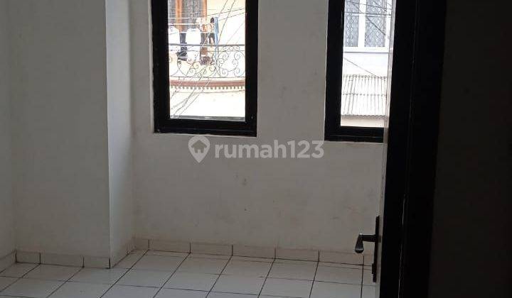 Rumah Murah Rapi 2 Lantai Di Taman Palem 1