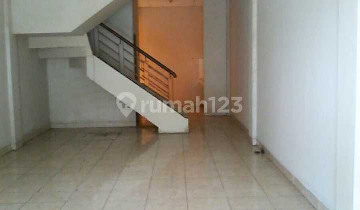 2-Story Neat Shop House Ready for Occupancy in Taman Surya