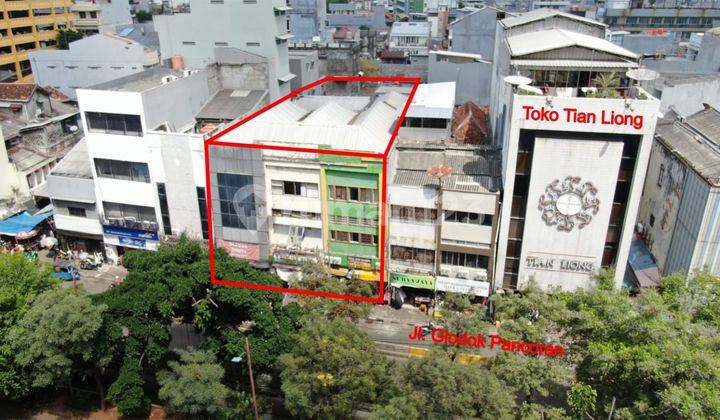 3 Ruko Gandeng di Pancoran Glodok Kota