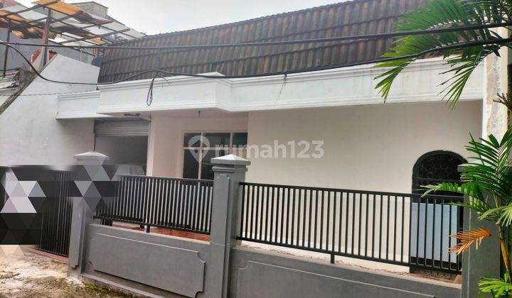 Dijual rumah tua lokasi strategis daerah Sudirman 1