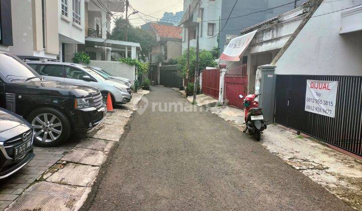 Dijual cepat Rumah dengan lokasi strategis pusat perkantoran 2