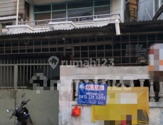 2-story house Prime Location 2-story house Prime Location