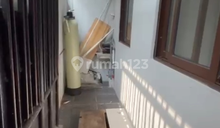 Rumah Jelambar 2 Lantai Luas 58 M 2