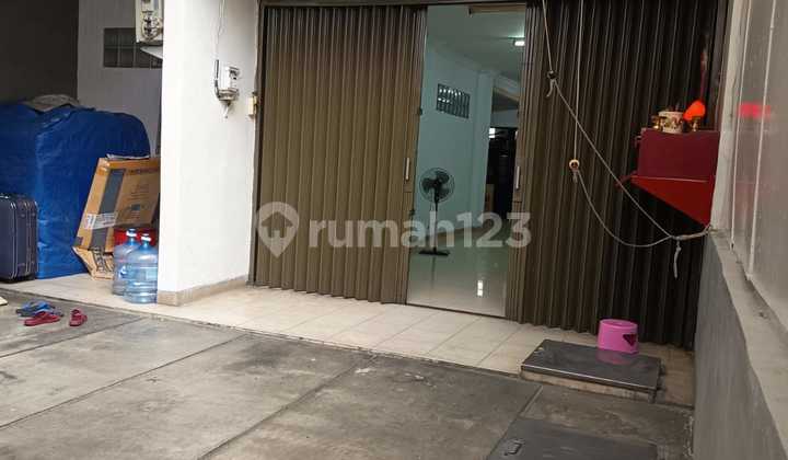 For Sale Shop 4.5 Land Area Victory Glodok 1