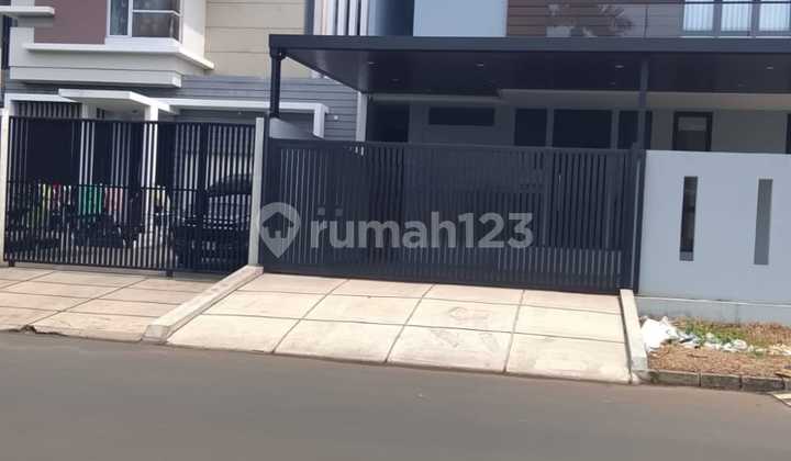 Dijual Rumah 2 Tingkat Jl Taman Bougenville Karang Mulya