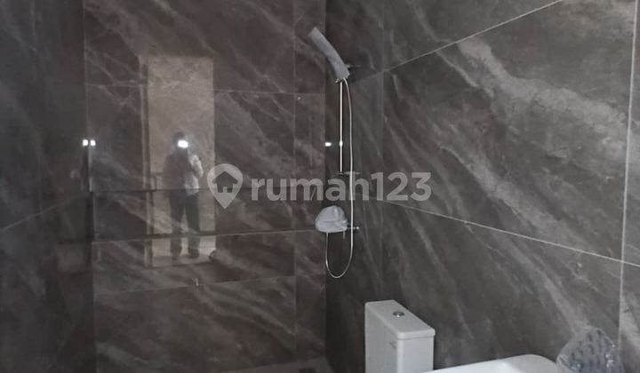 Dijual Rumah 3 Lantai Taman Surya 5 Kalideres Jakarta Barat 2