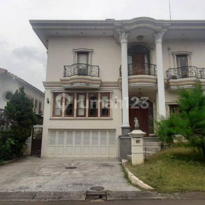 Rumah mewah murah di Taman Beverly golf Lippo Karawaci Tangerang  1