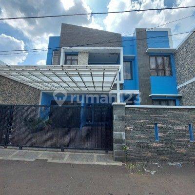 Rumah cantik siap huni di komplek BPKP cempaka putih 1