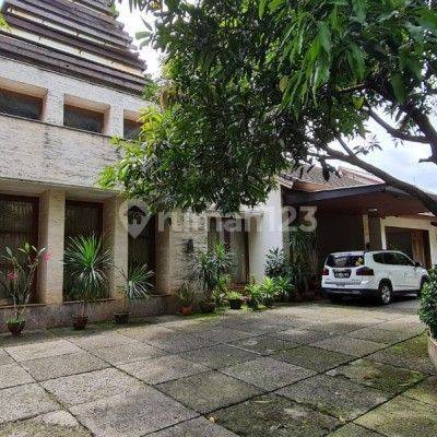 Rumah murah siap huni di Jl.Adyaksa Raya Lebak bulus 1