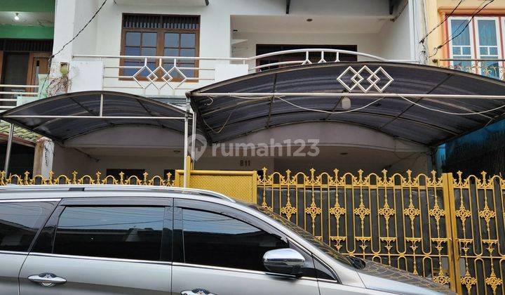 Dijual murah rumah dua lantai di Villa tomang indah duri kepa 2