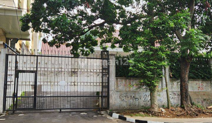 Rumah hitung tanah di tengah  kota bogor 1