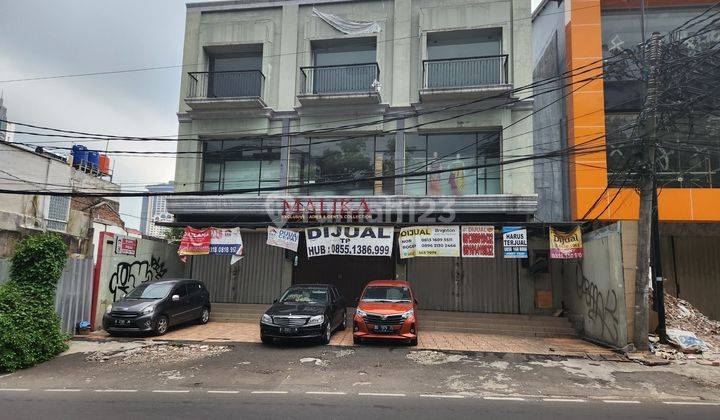 Ruko gandeng 3 di Jl tebah kebayoran baru,  luas 359 m² 2