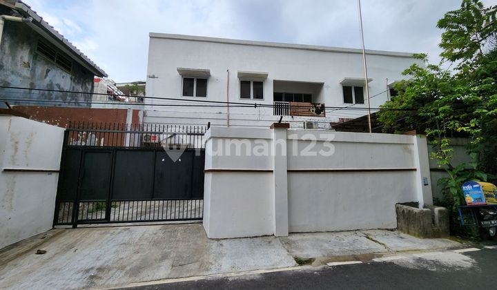 Rumah Murah Dua Lantai di Jl Kramat Baru, Senen, Jakarta Pusat 2