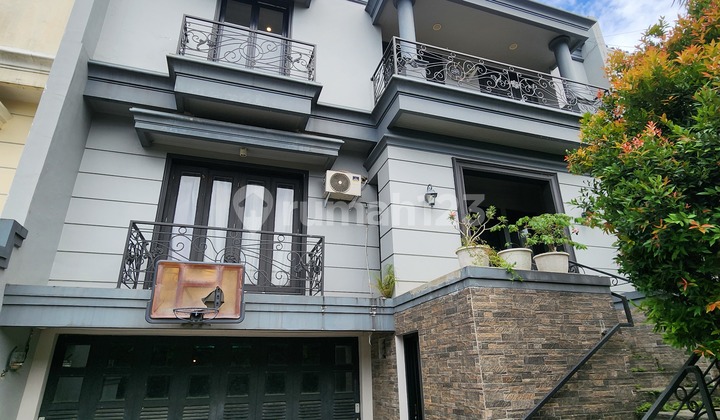 Cilandak, Affordable 3-Story House in Cilandak KKO, South Jakarta