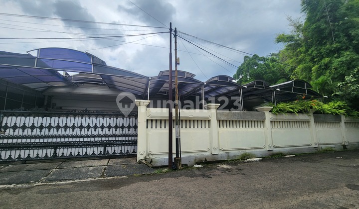 Dijual Murah Rumah di Jl Taman Brawijaya, Kebayoran Baru