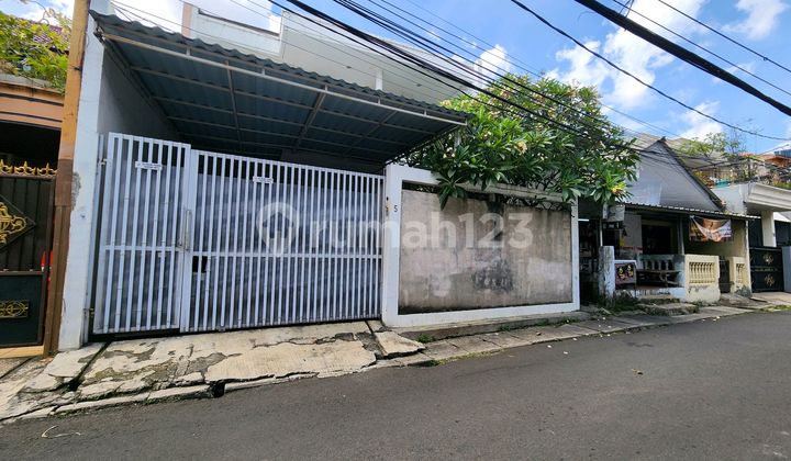 Manggarai Tebet, Dijual Murah Rumah Dua Lantai di Jl Keselamatan Manggarai, Tebet, Jakarta Selatan 2