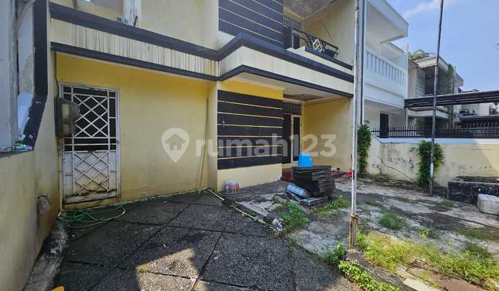Affordable Sale: 2-Story House in Taman Modern Ujung Menteng, Cakung, East Jakarta 2