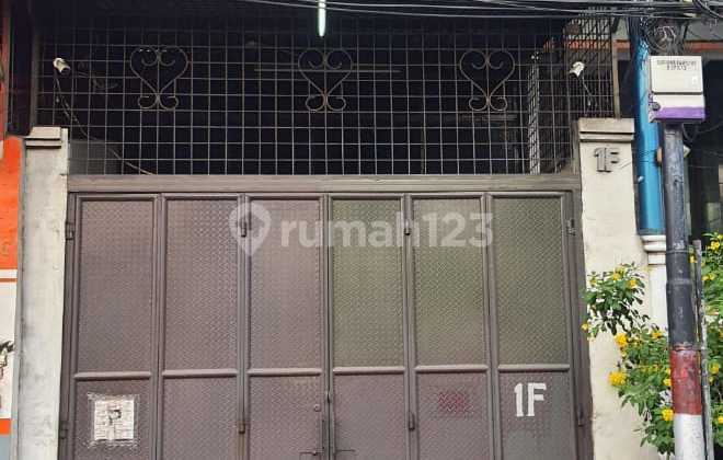 For Rent Unfurnished Shop House West Jakarta 1