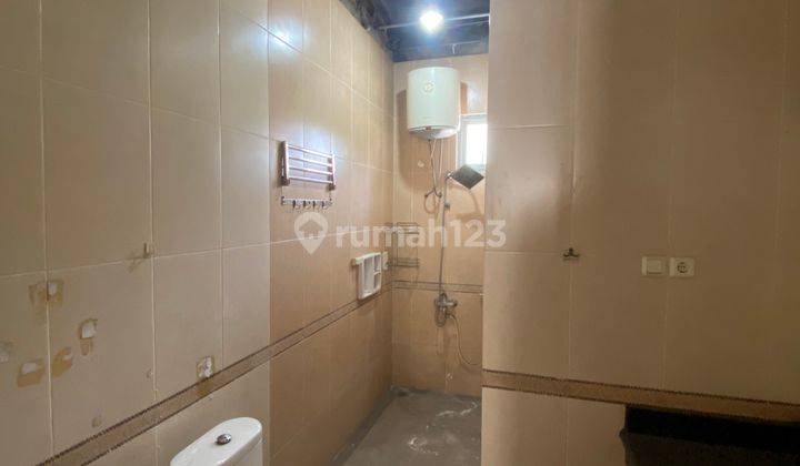 Rumah  Rumah Unfurnished Bagus SHM - Sertifikat Hak Milik di Royal residence, pulogebang, Pulogebang 2