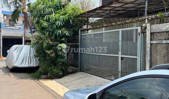 Rumah 2 Lantai Tengah Kota Strategis Tomang Jakarta Barat 1