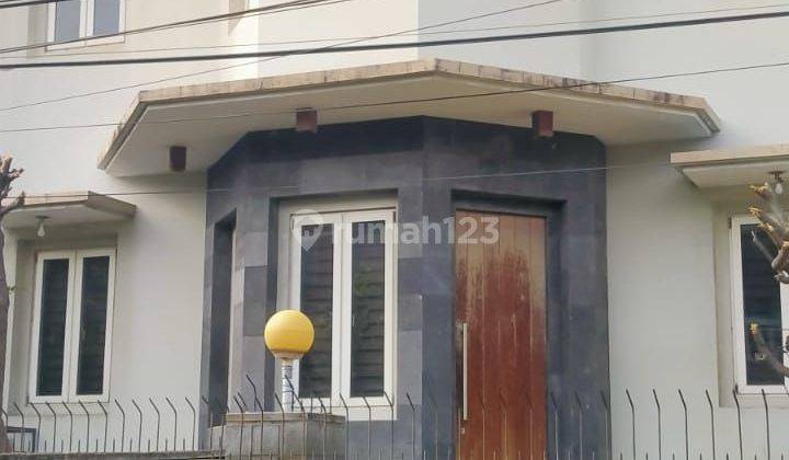 Rumah Bagus 2 lantai Di Tengah Kota Kemanggisan Jakarta Barat  1