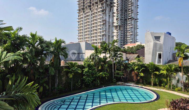 Rumah View Cantik Kolam Renang di Cilandak Jakarta Selatan 2