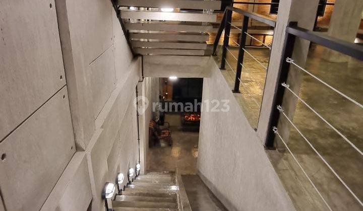 Rumah Konsep Industrial Strategis Di Kawasan Setiabudi Jaksel 2