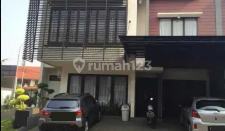 Ready-to-Occupy Hook House Townhouse Pondok Labu Cilandak