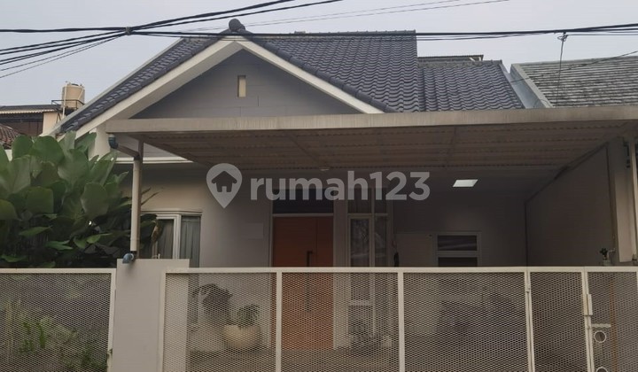Rumah Bagus 2 Lantai Siap huni dijual cepat di Sektor 3a Bintaro Jaya UT-16910