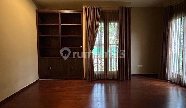 Jual Rumah Mewah Kondisi Bagus Siap Visit di Senayan Bintaro Sektor 9 UT-16714 2