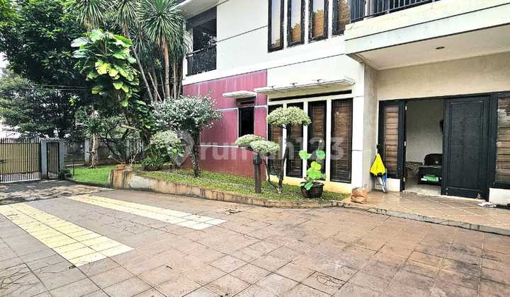 Rumah Dijual Segera Halaman Luas di Sektor 2 Bintaro LR-16471 2