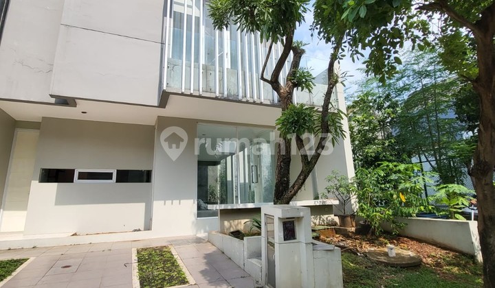 Rumah Modern 2 Lt Dijual Cepat 4 Kamar di Discovery Bintaro SC-16056