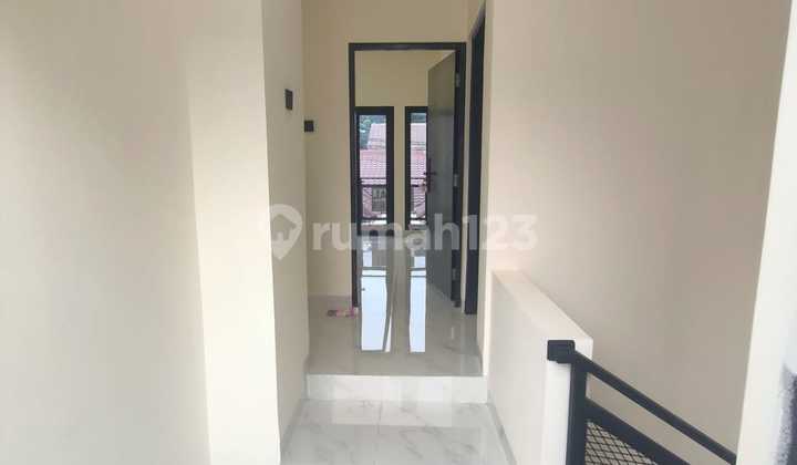 For Sale Cozy House with Great View Ready to Occupy in Graha Raya Bintaro Js-17140 2