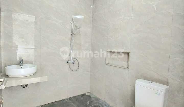 House For Sale Good Condition Fast in Maleo Cluster Bintaro Jaya SC15701 2