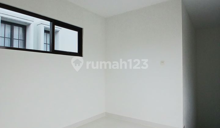 Rumah BARU 3 Lantai Dijual Cepat Di Cluster Graha Raya Bintaro Jaya GB-14905 2