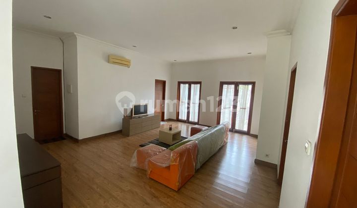 Rumah 2 Lantai Modern Luas Tanah 285 m2 di Puri Bintaro Jaya HH-15867 2