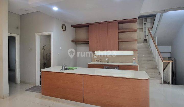 Rumah 2 Lantai Interior Mewah di Kebayoran Bintaro Jaya SC-14890 2