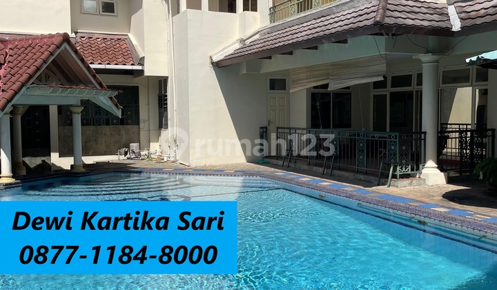Sell Luxury House with Swimming Pool Sector 1 Bintaro Cw-16952