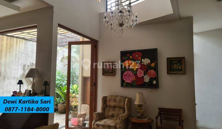 Rumah Homey Semi Furnished 2 Lantai di Emerald View Bintaro 12695 1