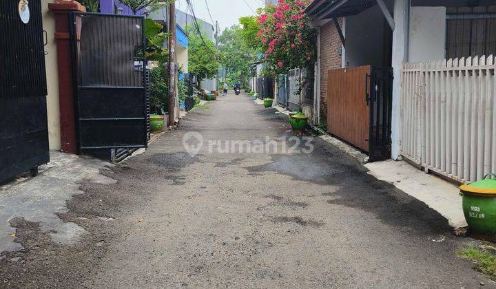 Dijual Rumah 2,5 Lantai Dekat Stasiun Jurang Mangu Bintaro Am 13099 2