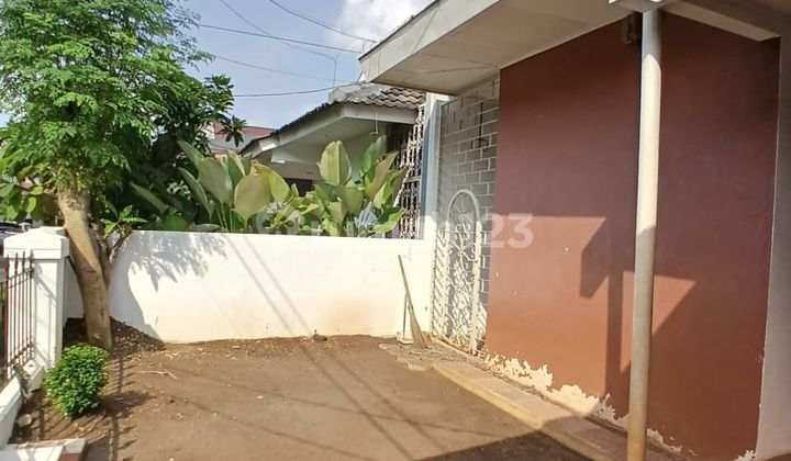 Simple 1-Story House for Sale Cheap in Sector 1 Bintaro Jaya Gb-17176 2