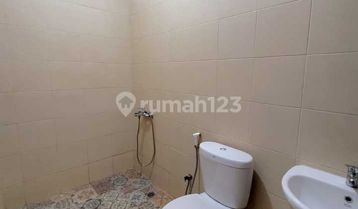 Rumah 2 Lantai Minimalis Terawat di Cluster Discovery Conserva Gb-17681 2