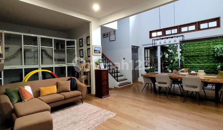 Rumah Semi Furnished 2 Lantai Minimalis Asri di Senayan Bintaro Gb-16023