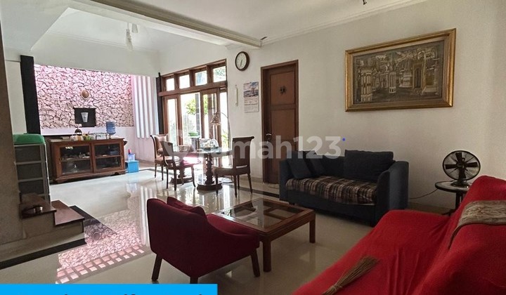 Rumah Asri Minimalis 2 Lantai Dijual Cepat di Sektor 5 Bintaro UT-15359 Rumah Asri Minimalis 2 Lantai Dijual Cepat di Sektor 5 Bintaro UT-15359