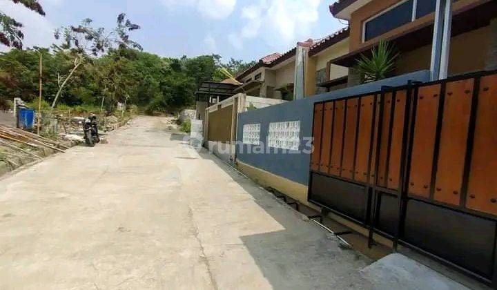 Rumah Dekat Area Kampus Ternama Di Semarang