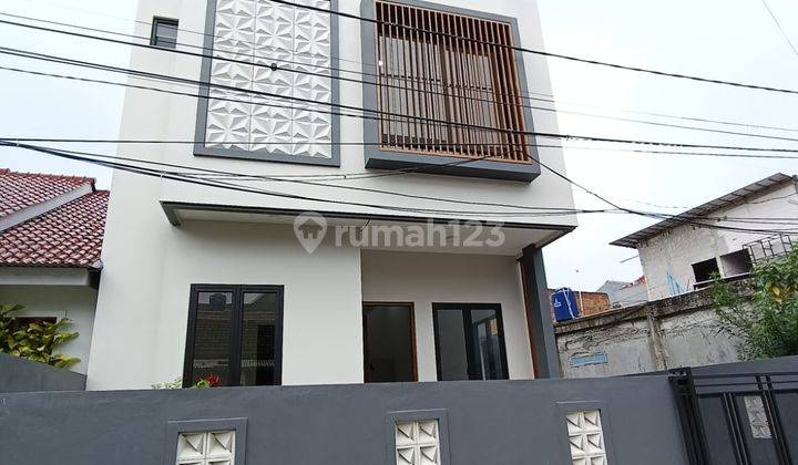 Rumah Baru 2 Lantai 3+1 Tanah Luas Siap Huni Serua Ciputat 