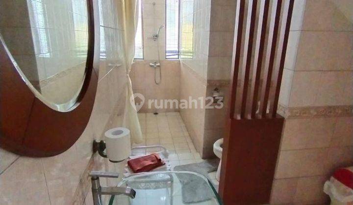 Rumah 2 Lt Dan Paviliun Cantik Luas Nyaman Strategis Dekat Tol 2