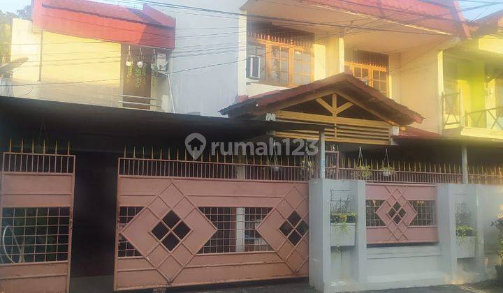 Rumah Luas Dalam Komplek Lingkungan Aman Nayaman Puri Kembangan  1