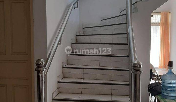 Rumah Hook 2 Lantai Siap Huni di Rempoa, Tangerang Selatan 2